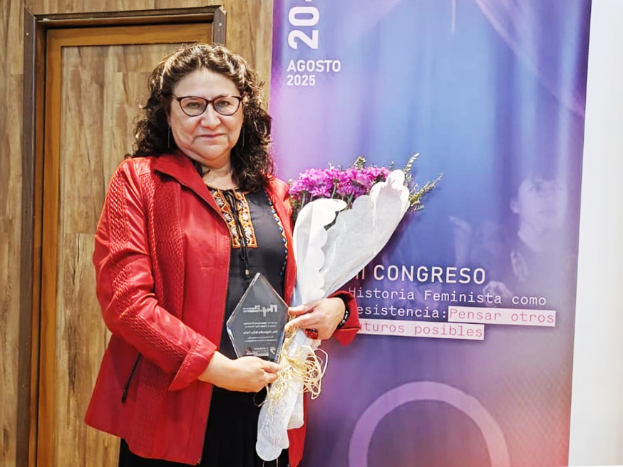 Dra. Alejandra Brito Peña es galardonada con el Premio Olga Poblete 2025
